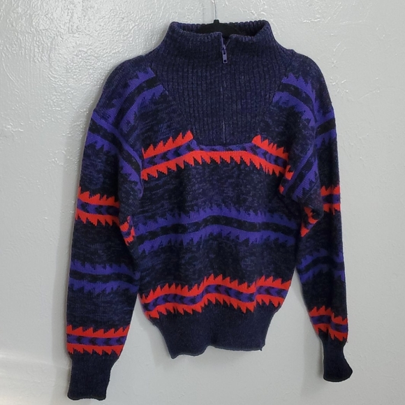 PEREGRINE Other - Vintage unisex sweater